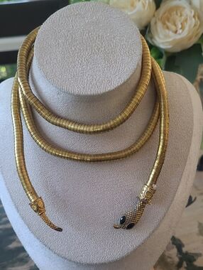 vintage-style flexible tubogas snake chain